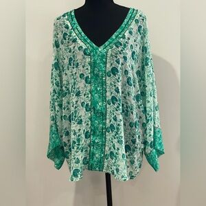 Chicos 3 (XL) Green Floral Sequin/Beaded Women's‎ Top 565